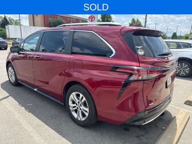 Thumbnail: 2023 Toyota Sienna - 6