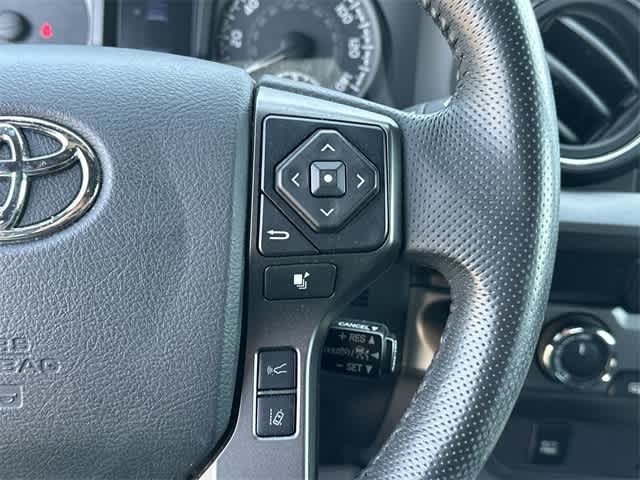 Thumbnail: 2019 Toyota Tacoma - 9