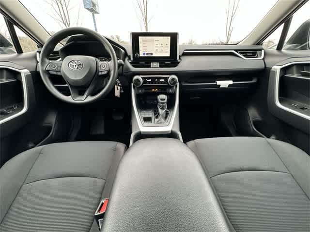 Thumbnail: 2025 Toyota RAV4 - 17