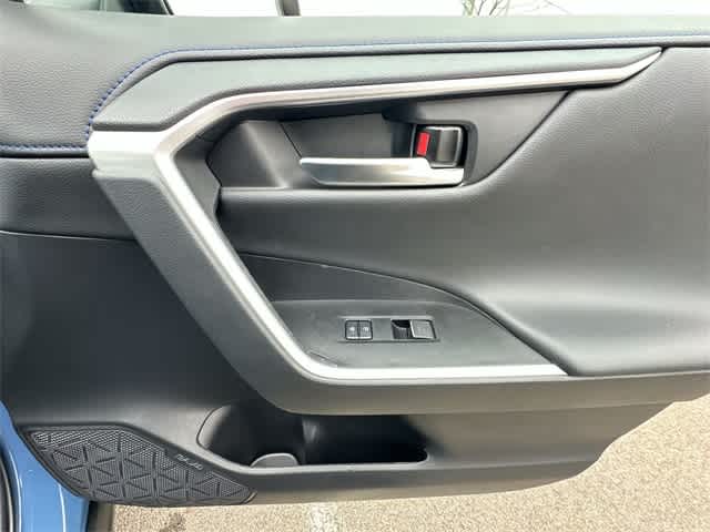 Thumbnail: 2023 Toyota RAV4 - 23