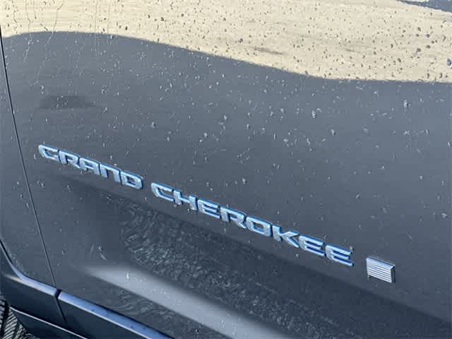 Thumbnail: 2022 Jeep Grand Cherokee - 20