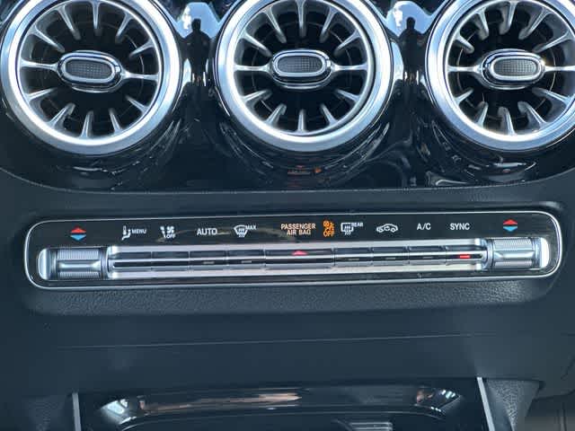 Thumbnail: 2025 Mercedes-Benz GLA - 16