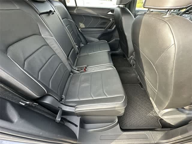 Thumbnail: 2022 Volkswagen Tiguan - 24