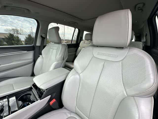 Thumbnail: 2021 Jeep Grand Cherokee L - 18