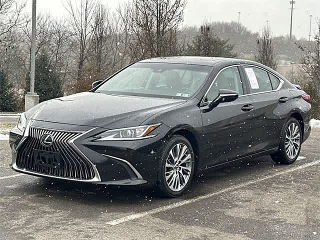 Thumbnail: 2021 Lexus ES - 1