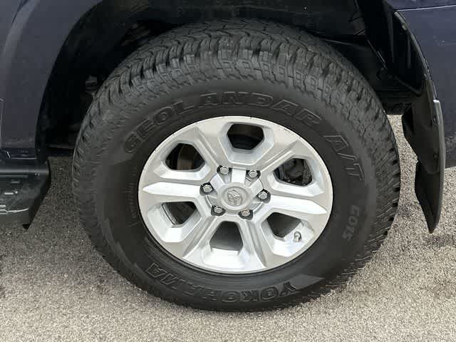 Thumbnail: 2021 Toyota 4Runner - 5