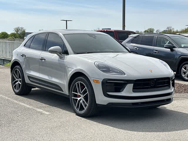 Thumbnail: 2024 Porsche Macan - 29