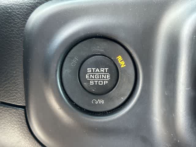 Thumbnail: 2023 Jeep Wrangler - 9