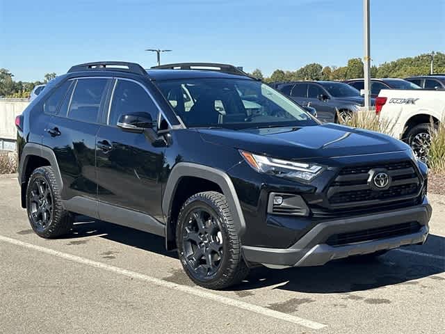 Thumbnail: 2022 Toyota RAV4 - 31