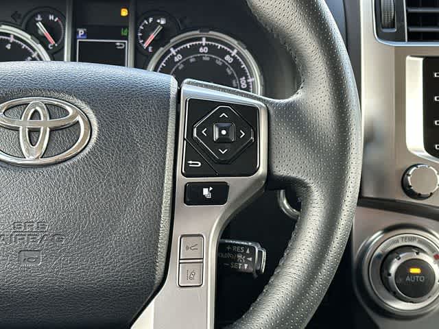 Thumbnail: 2022 Toyota 4Runner - 11