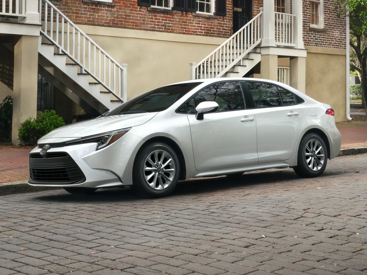 2023 Toyota Corolla LE -
                  Cranberry Township, PA