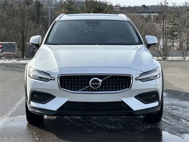 Thumbnail: 2025 Volvo S60 - 23