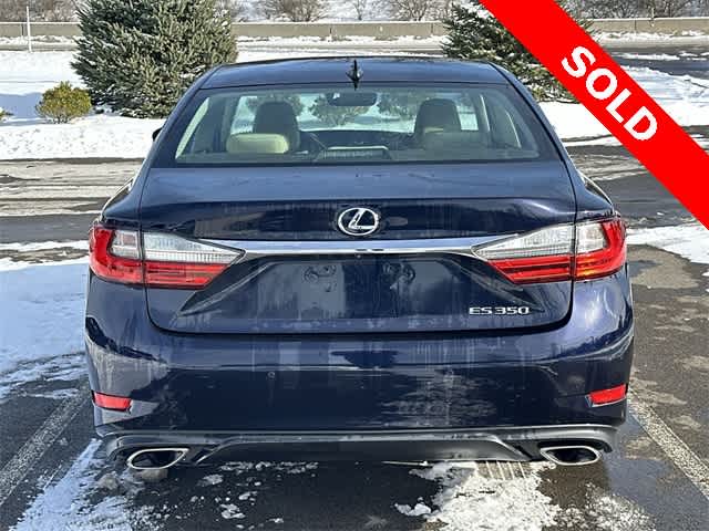 Thumbnail: 2017 Lexus ES - 4