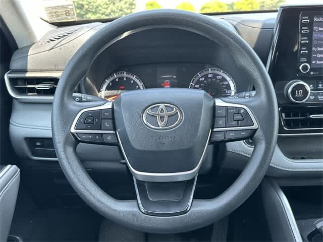 Thumbnail: 2022 Toyota Highlander - 7