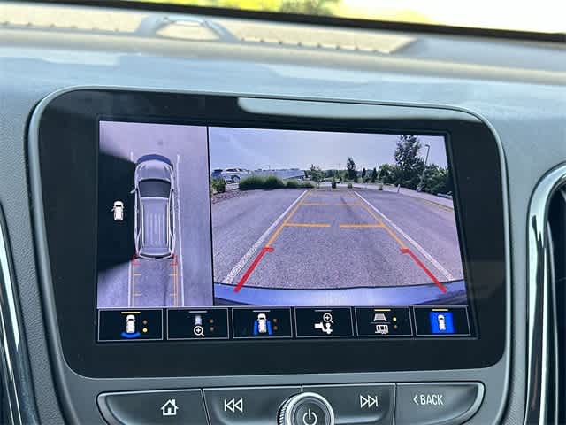 Thumbnail: 2022 Chevrolet Equinox - 14