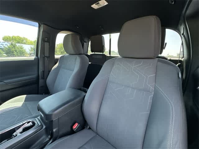 Thumbnail: 2019 Toyota Tacoma - 16
