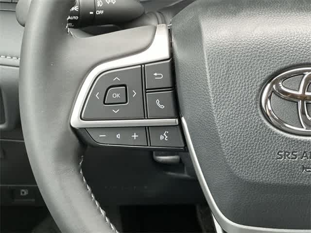Thumbnail: 2024 Toyota Highlander - 9