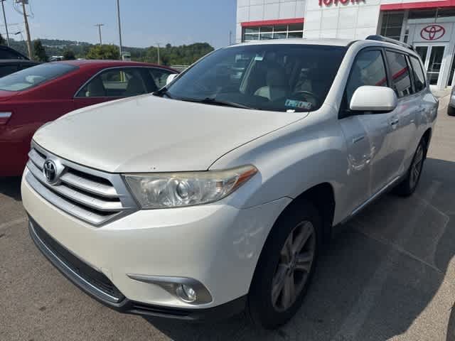 Thumbnail: 2013 Toyota Highlander - 1