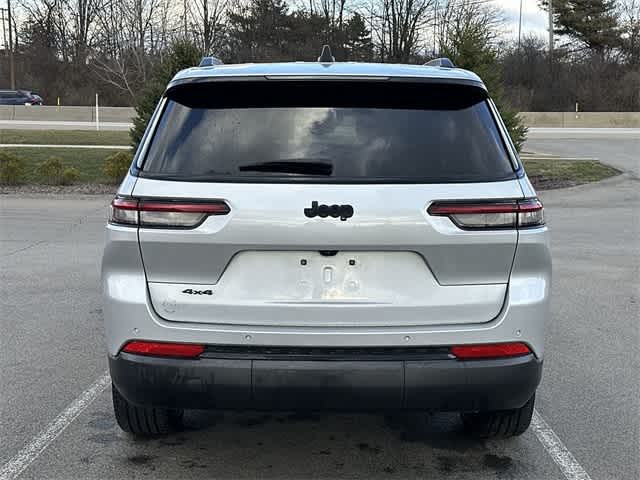 Thumbnail: 2023 Jeep Grand Cherokee - 4