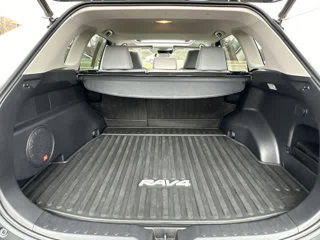 Thumbnail: 2019 Toyota RAV4 - 24