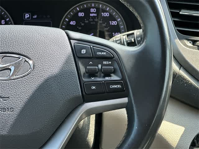 Thumbnail: 2017 Hyundai Tucson - 9