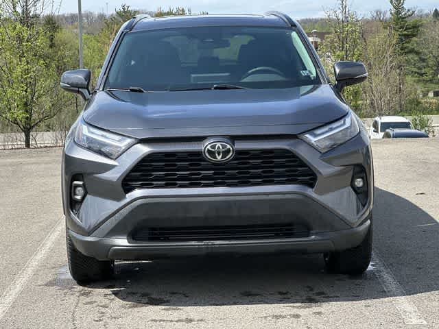 Thumbnail: 2022 Toyota RAV4 - 21
