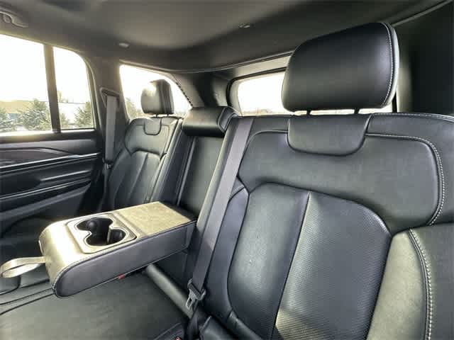 Thumbnail: 2022 Jeep Grand Cherokee - 19