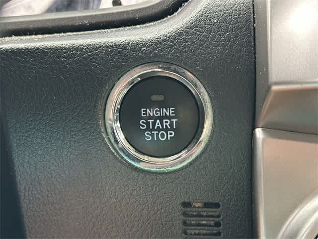 2016 Toyota 4Runner Limited 11