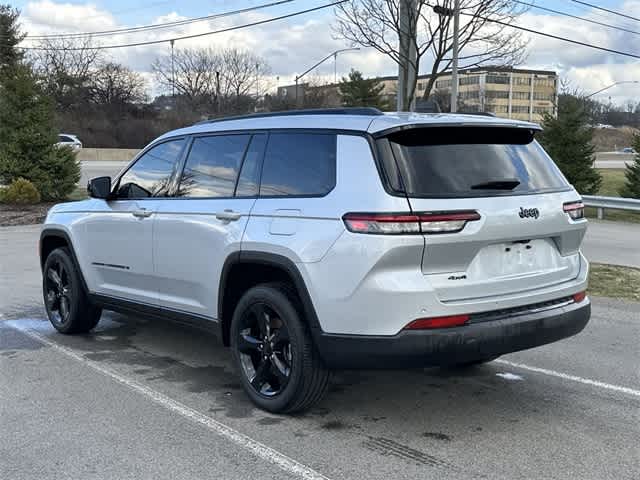 Thumbnail: 2023 Jeep Grand Cherokee - 24