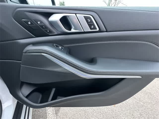 Thumbnail: 2022 BMW X5 - 24