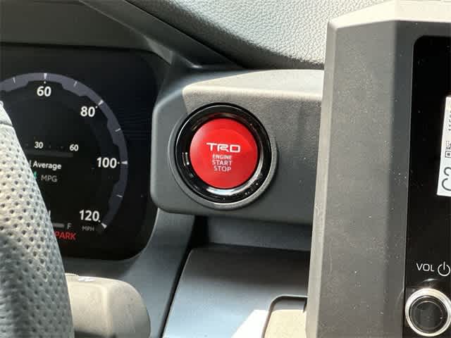 2024 Toyota Tacoma TRD Off-Road 10