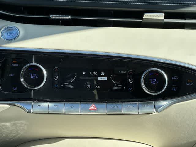 Thumbnail: 2023 Genesis GV70 - 16