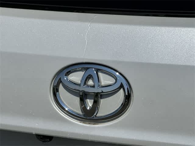 Thumbnail: 2022 Toyota Highlander - 16
