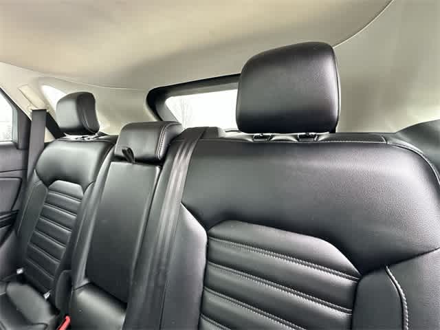 Thumbnail: 2022 Ford Edge - 16