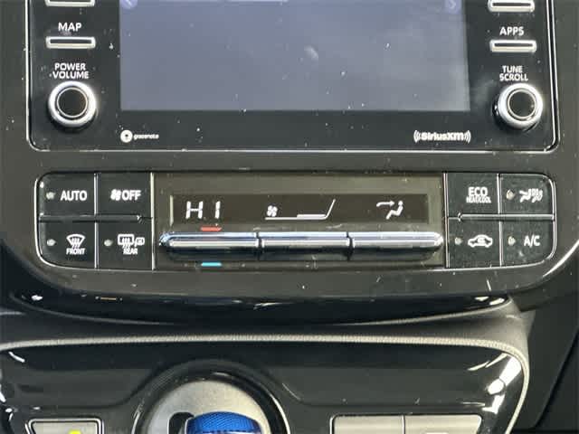 Thumbnail: 2022 Toyota Prius - 14