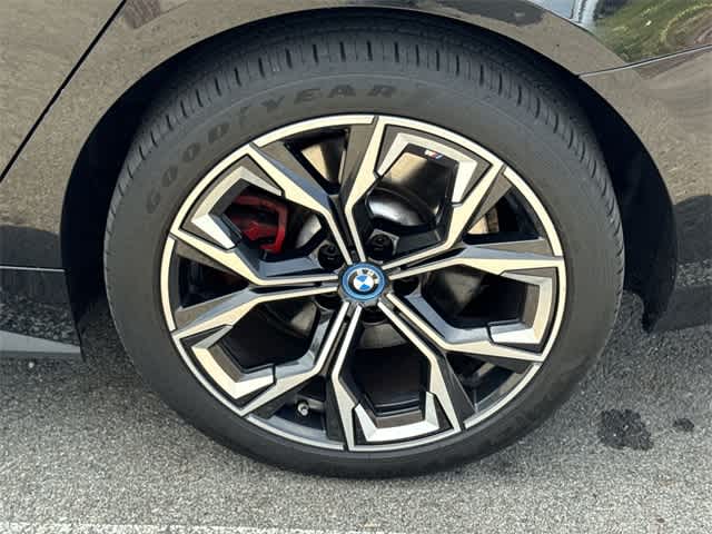 Thumbnail: 2023 BMW i4 - 5