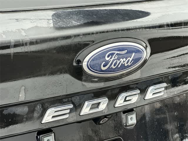 Thumbnail: 2022 Ford Edge - 17