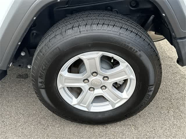 Thumbnail: 2022 Jeep Wrangler - 6