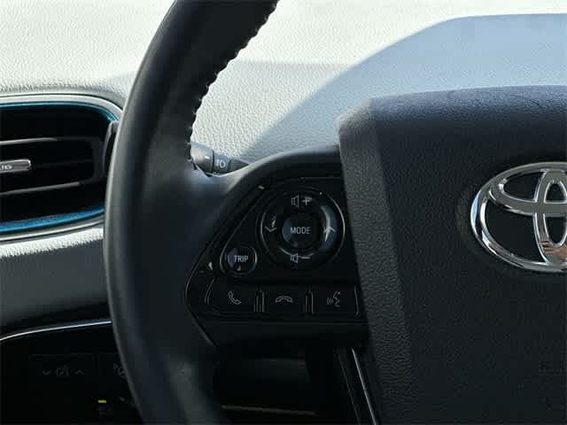 Thumbnail: 2022 Toyota Prius - 8