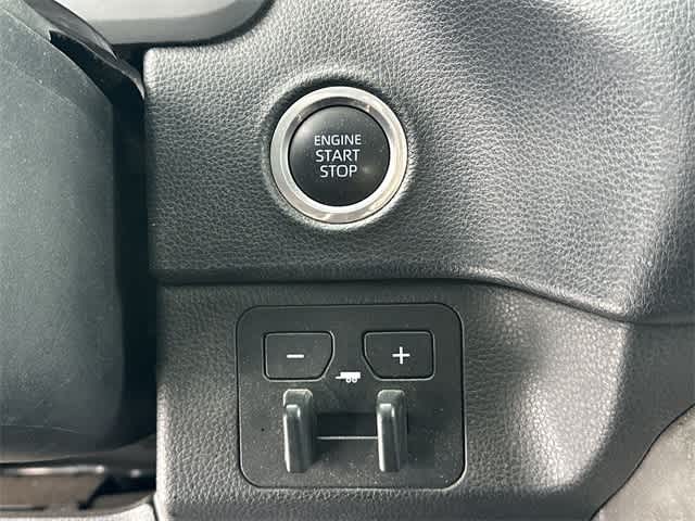 Thumbnail: 2022 Toyota Tundra - 9