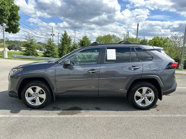 Thumbnail: 2021 Toyota RAV4 - 2