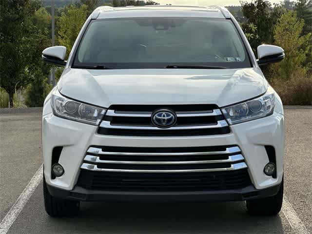 Thumbnail: 2018 Toyota Highlander - 34