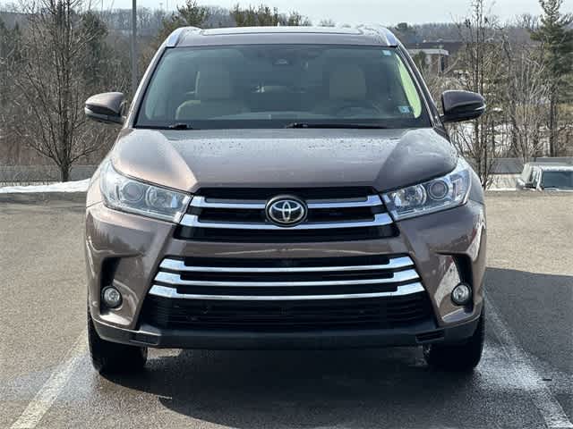 Thumbnail: 2017 Toyota Highlander - 23