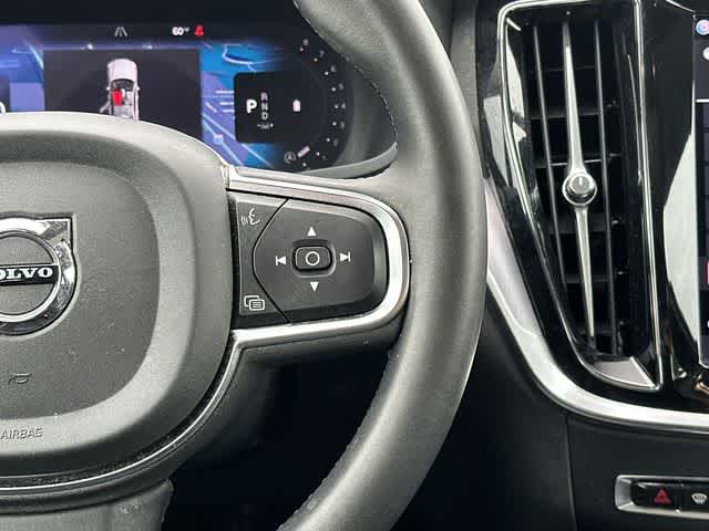 Thumbnail: 2024 Volvo S60 - 10