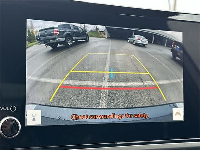 Thumbnail: 2025 Toyota Camry - 14