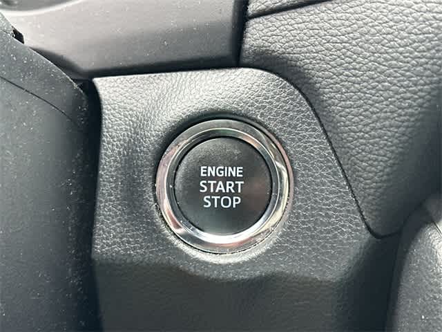2021 Toyota RAV4 XLE 11