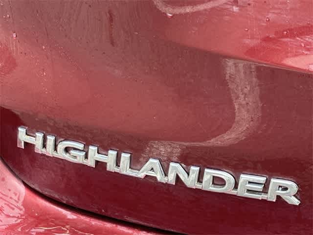 Thumbnail: 2017 Toyota Highlander - 20