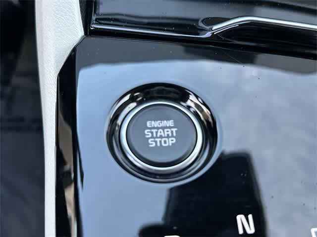 Thumbnail: 2023 Kia Sportage - 10