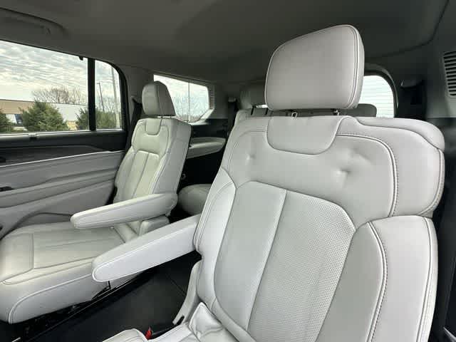 Thumbnail: 2021 Jeep Grand Cherokee L - 19