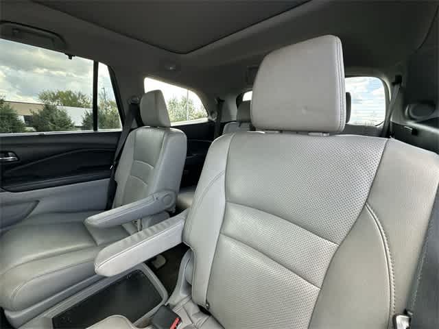 Thumbnail: 2018 Honda Pilot - 18